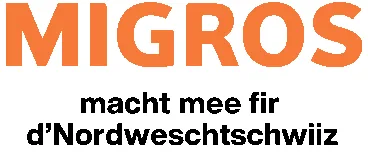 Das orangefarbene Migros-Logo mit dem Slogan «macht mee fir d'Nordweschtschwiiz»